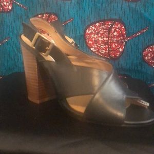 Chinese laundry heeled sandals